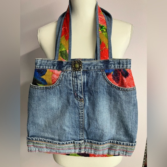 JPThreads Handbags - Handmade Upcycled Shoulder Bag/Tote, Multicolored
